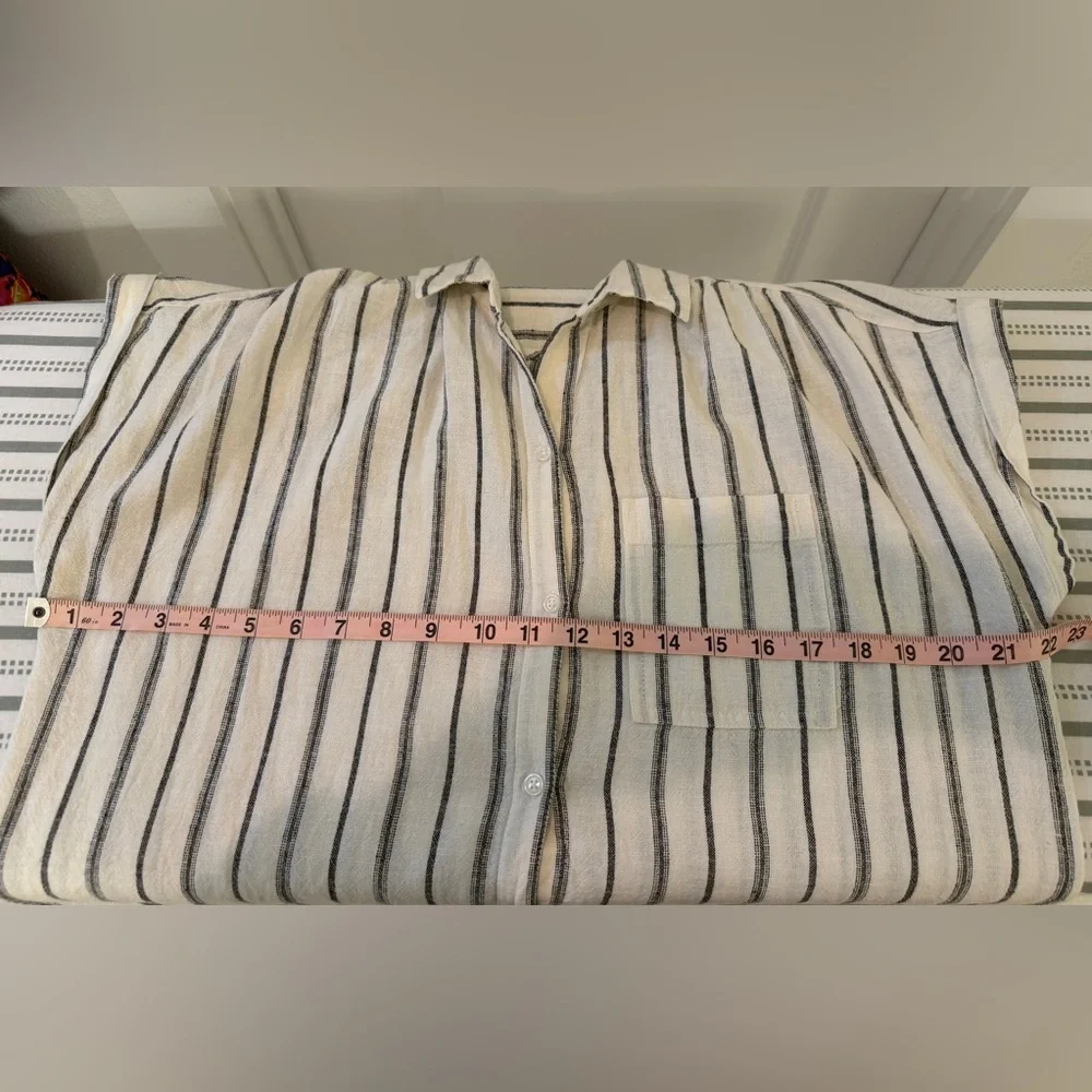 NEOT - Old Navy Cream Button Down Shirt Dress with Black Stripe Detail - Picture 6 of 7